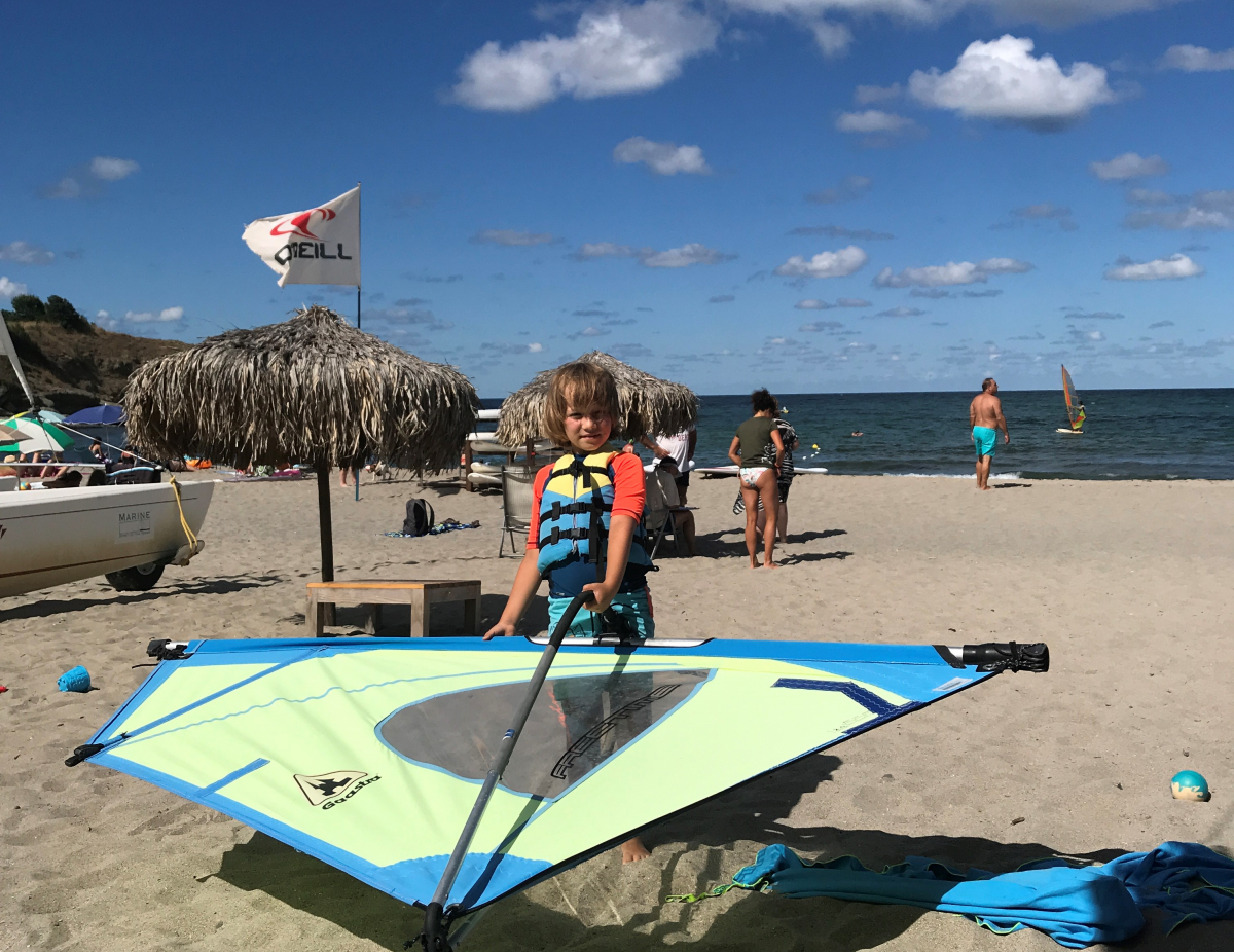 Децата разказват: Моето лято със сърф и лодки