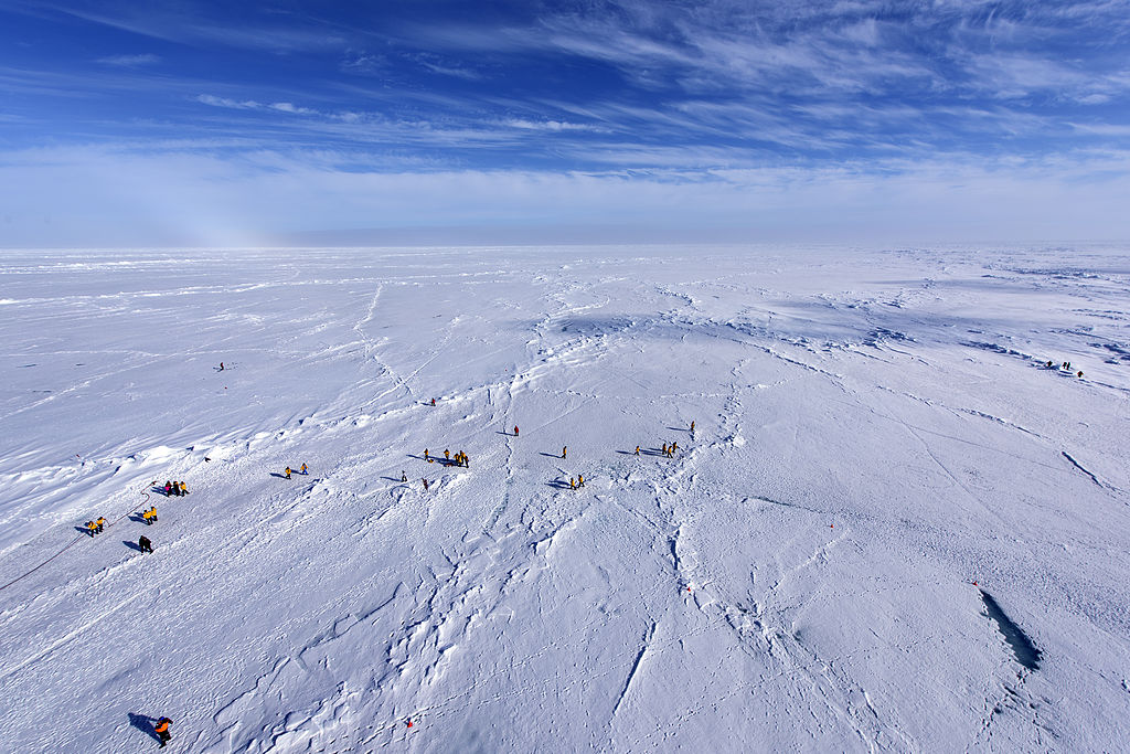 Може ли да се отиде на Северния полюс и какво има там?